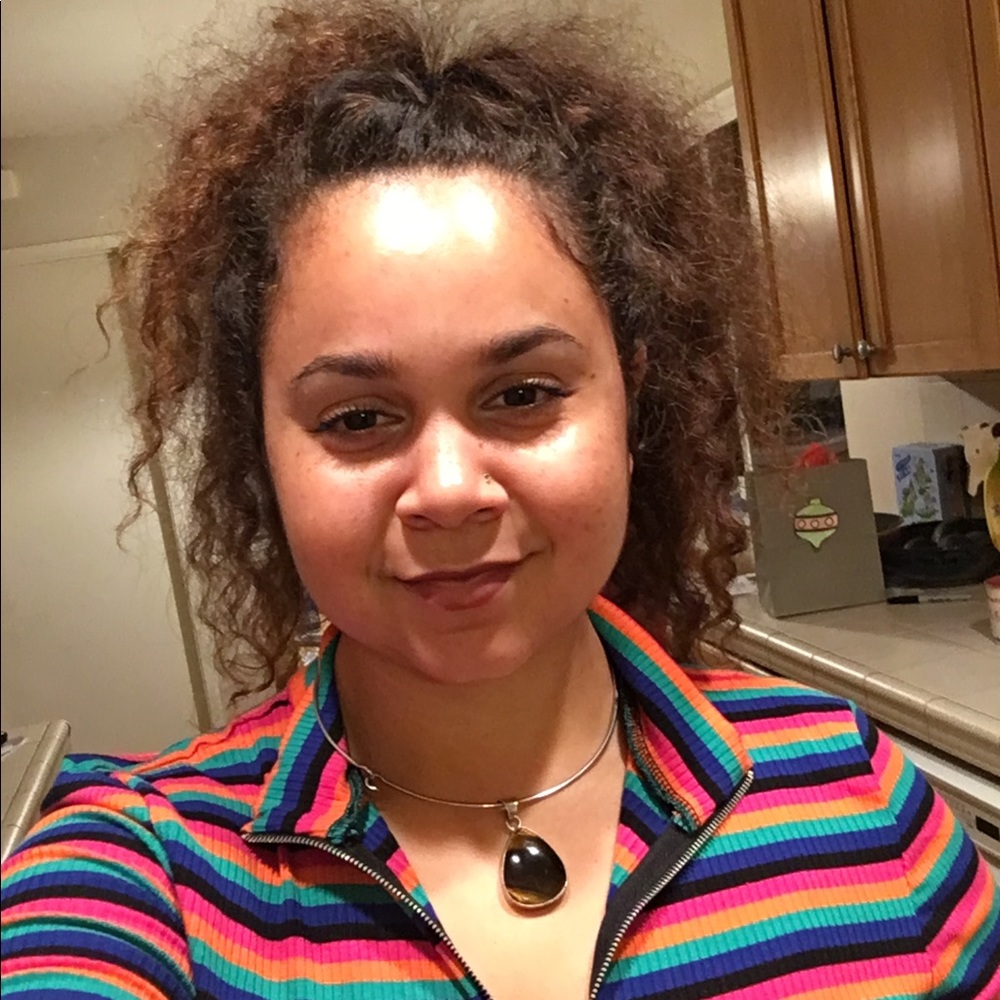 Meet your Posher, Mikayla